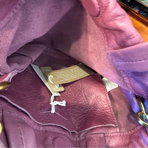 NWT, Madewell The Piazza Mini Crossbody Bag, Leather, Purple, 11” X 5.5” X 5” - Picture 2 of 9